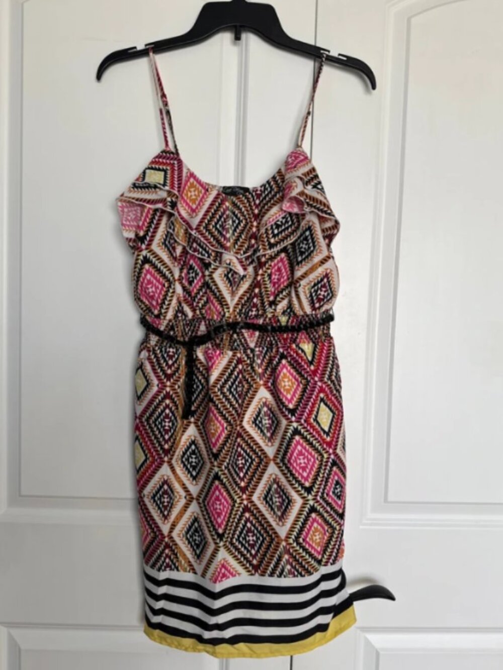 Love Reigns Colorful Print Adjustable Spaghetti Strap Sun Dress w Pockets Medium